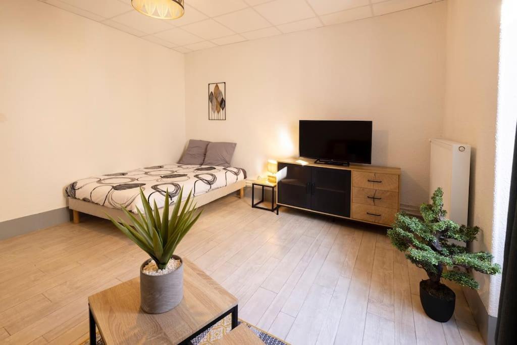 L'Urbain B - Tout Equipe - Centre-Ville Gare Montluçon Zewnętrze zdjęcie
